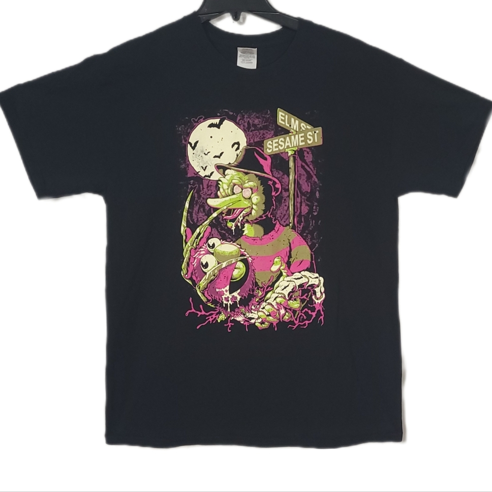 Nightmare on Sesame Street T-Shirt Size Large